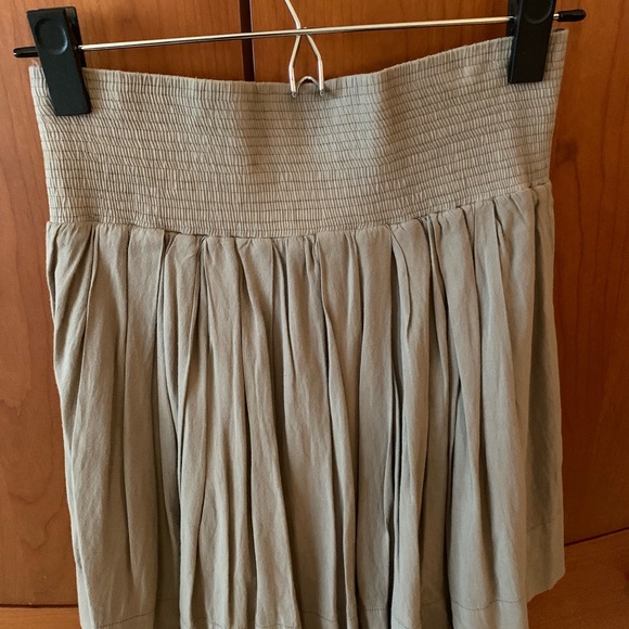Urban Outfitters short skirt zipper elastic waist - Picture 2 of 6